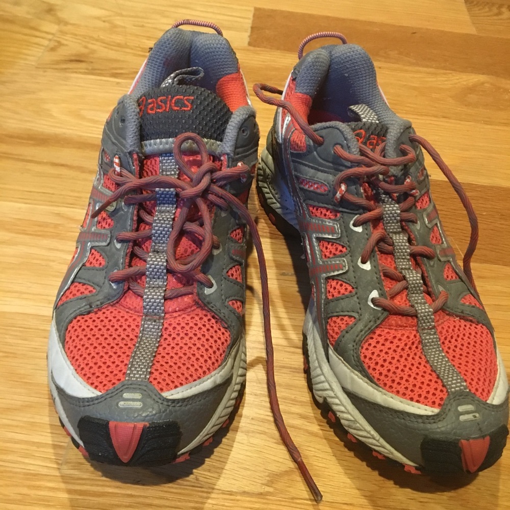 ASICS Gel water resistant women size US6.5